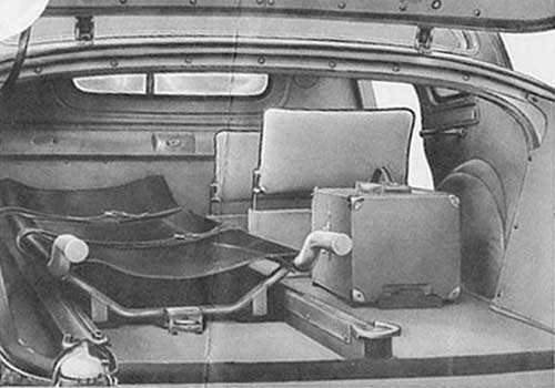 Санитарный вариант седана ГАЗ-12Б
